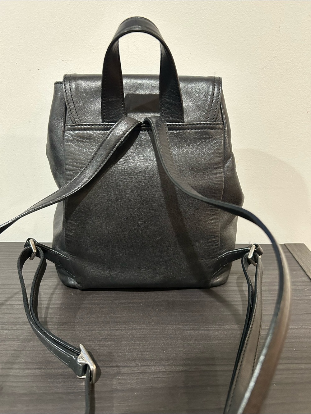 Vintage Coach Legacy Black
Leather Backpack EUC - Picture 5 of 8